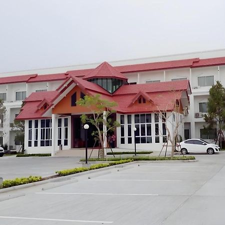 Silayok Grand Hotel Так Экстерьер фото
