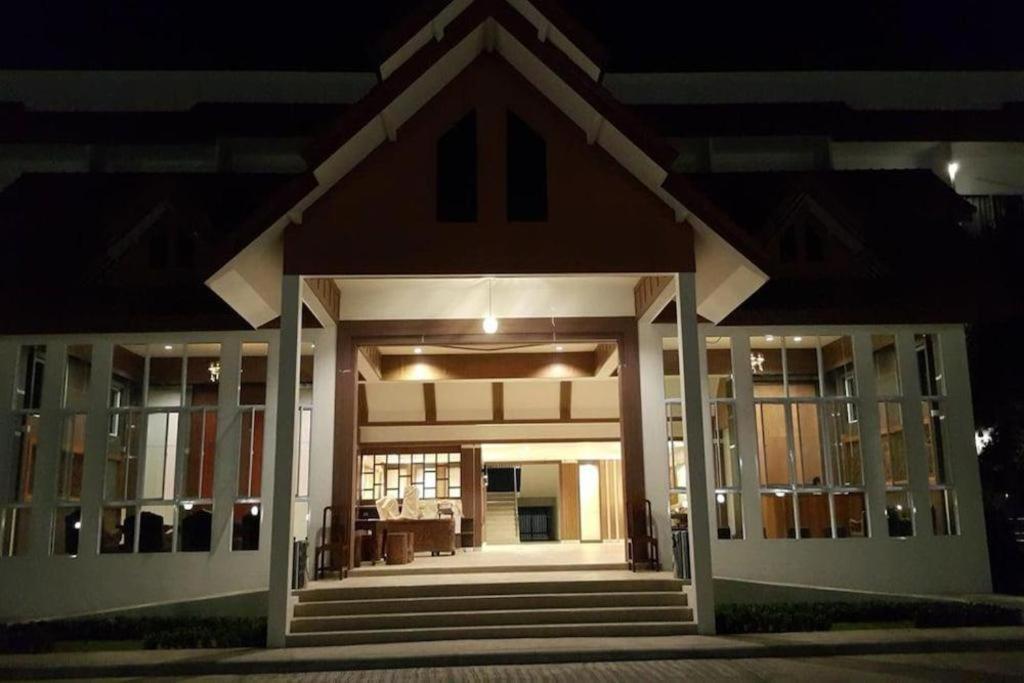 Silayok Grand Hotel Так Экстерьер фото